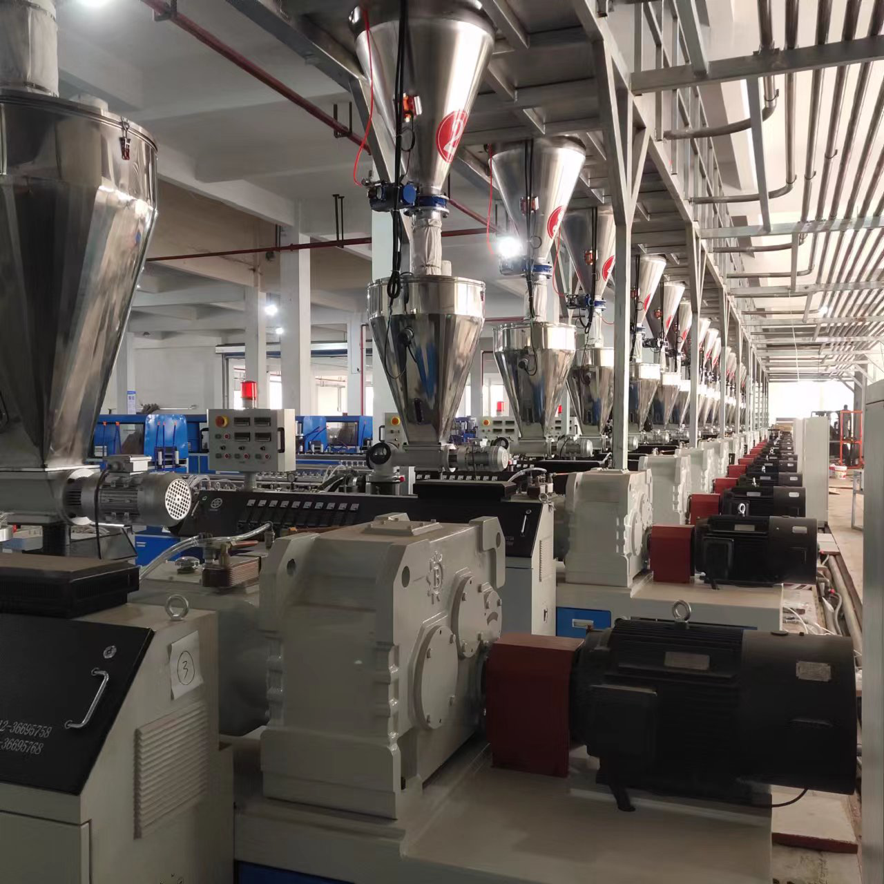 Fully-Automated-Smart-Factory-Project-for-a-Large-WPC-Flooring-Manufacturer-in-Jiangsu3