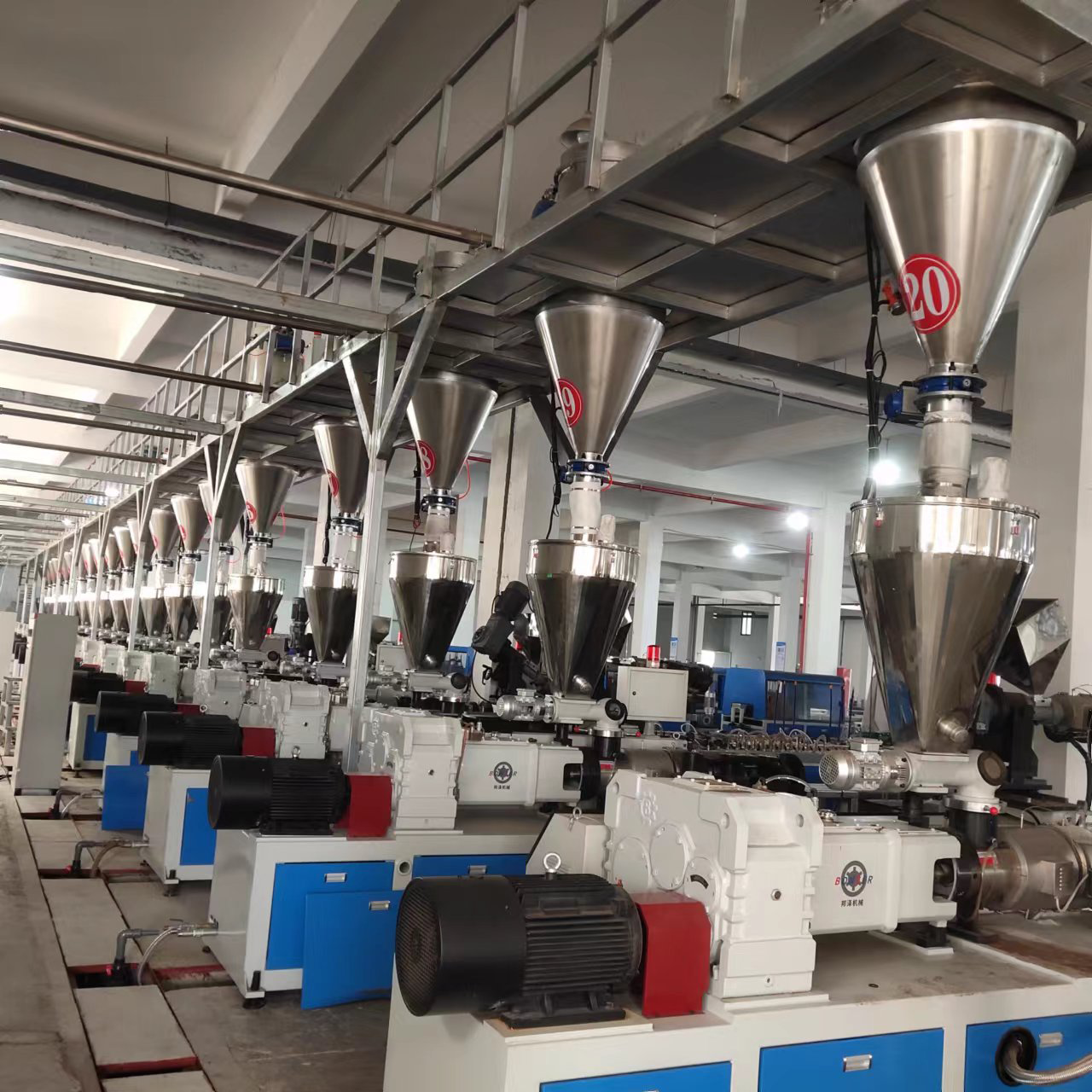 Fully-Automated-Smart-Factory-Project-for-a-Large-WPC-Flooring-Manufacturer-in-Jiangsu1