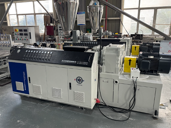 Automated WPC Louvers Production Line For Eco-Friendly Grating